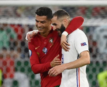 O, bir canavardır – Benzema