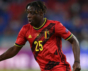 Belçika millisinin üzvü Bavariya'nın hədəfində