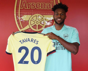 Benfika'nın futbolçusu rəsmən Arsenal'da