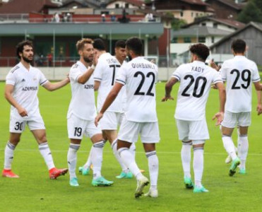 Qarabağ Arsenal'a uduzdu