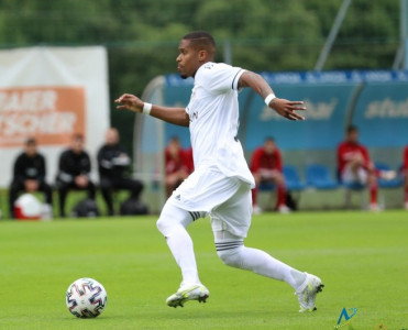 Futbol onlarla daha gözəldir – Qarabağ'ın legioneri