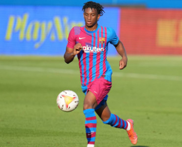 Barselona'da yeni müqavilə – 500 milyonluq maddə