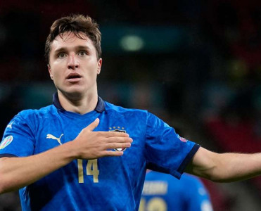 Yuventus 100 milyonluq təklifi rədd etdi