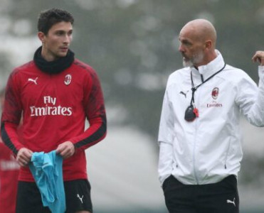 Milan 36 milyona aldığı futbolçunu icarəyə verdi