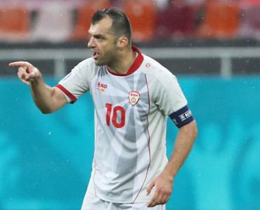 Cenoa'dan Pandevlə yeni müqavilə