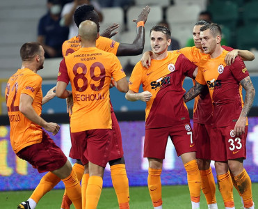 Qalatasaray'dan ilk oyunda inamlı qələbə