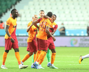 Qalatasaray Markao'nu həyətdən kənarlaşdırdı