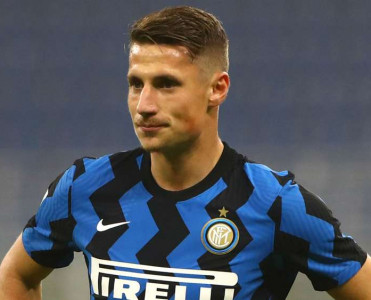 İnter hücumçusunu icarəyə verdi