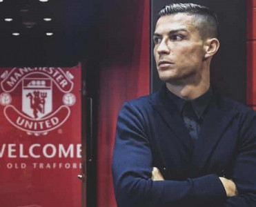 Ronaldo 12 il sonra Mançester Yunayted'ə qayıtdı