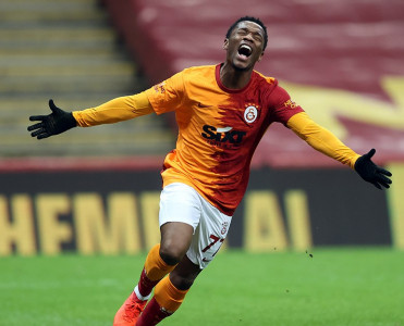 Qalatasaray nigeriyalı futbolçusunu göndərdi