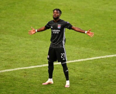 Lion futbolçusunu 15 milyona satdı