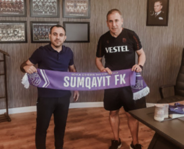 Ayxan Abbasov Trabzonspor'un düşərgəsində - FOTO