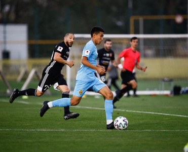 Qarabağ'ın rəqibi Şaxtyor'a uduzdu