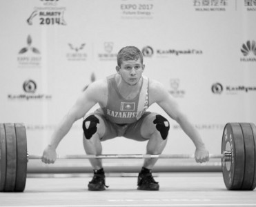 Qazaxıstanlı dünya çempionu 26 yaşında vəfat edib