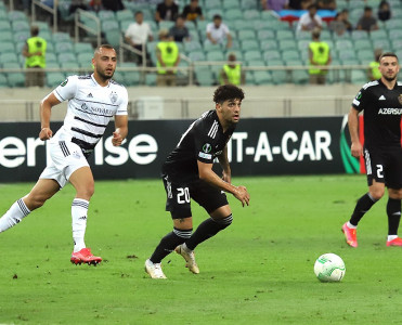Qarabağ'ın legioneri uşaqlıq arzusuna Bakıda çatıb