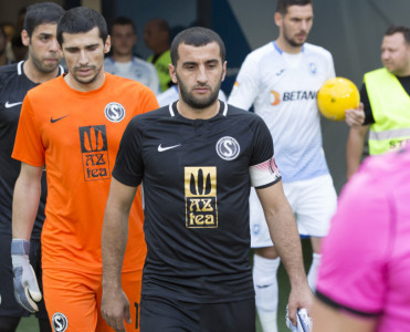 Əmirquliyevdən tarixi rekord: Qurbanovu keçdi