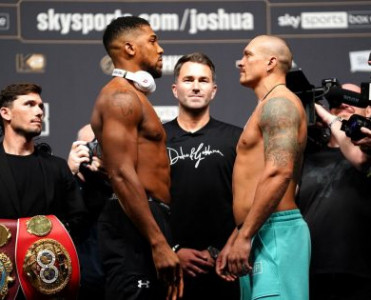 Ukraynalı boksçu dünya çempionu oldu