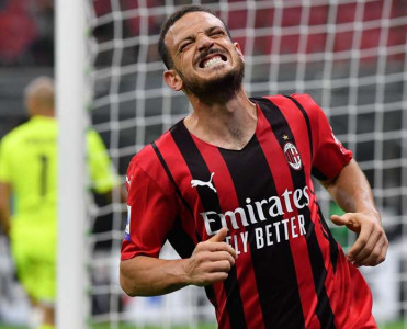 Milan'ın futbolçusu əməliyyat olundu