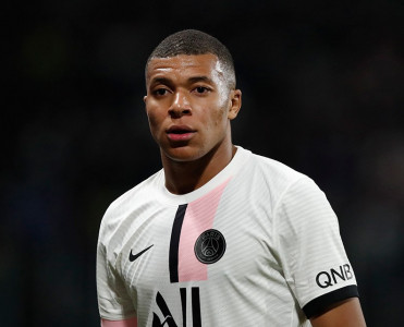 PSJ ilə danışıqlar qaydasında gedir - Mbappe'nin anası