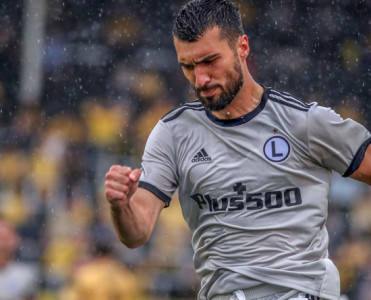 Mahir Emreli Legiya'da daha bir qol vurdu