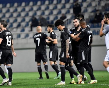 Neftçi xal itirdi, Qarabağ liderliyini möhkəmləndirdi