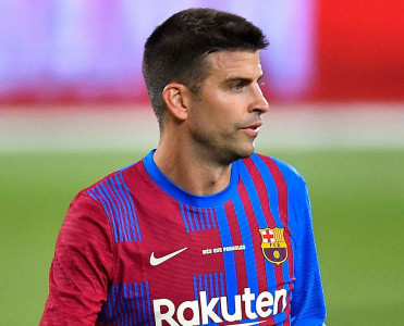 Pike Barselona'nın və ÇL-nın rekordçusu oldu