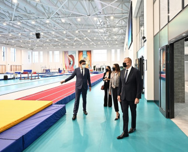 Prezident Milli Gimnastika Arenasının yeni məşq binasında yaradılan şəraitlə tanış olub