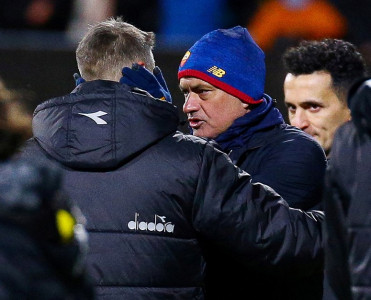 Mourinyo karyerasının ən ağır məğlubiyyətini yaşayıb