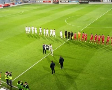 Neftçi'nin qapıçısı mükafatlandırıldı