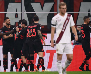 Milan 67 illik rekordu təkrarladı