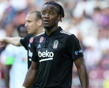 Beşiktaş'ın hücumçusu ÇL-sı oyununu buraxacaq