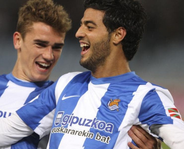 Vela Qrizmannı ABŞ-a gətirmək istəyir