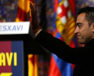 Xavi rəsmən Barselona'nın baş məşqçisi oldu