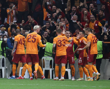 UEFA Qalatasaray'ın şikayətini rədd etdi