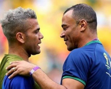 Alveş Barselona üçün düzgün seçim oldu