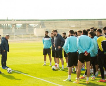 Bu iki komanda arasında daim prinsipiallıq olub