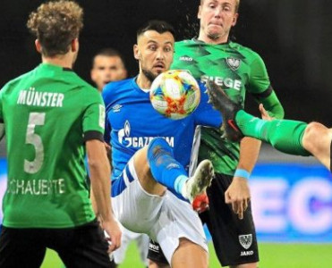 Dadaşovlu Şalke səfərdə böyükhesabla uduzdu