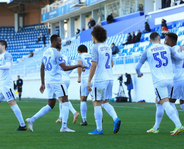 Sabah'ın məşqçiləri və futbolçusunda koronavirus aşkarlandı