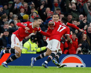 Tottenhem və Mançester Yunayted'dən qələbə