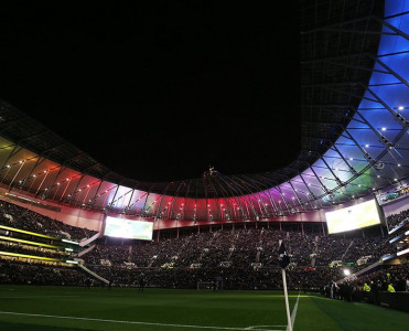 UEFA  Tottenhem - Renn matçını ləğv etdi