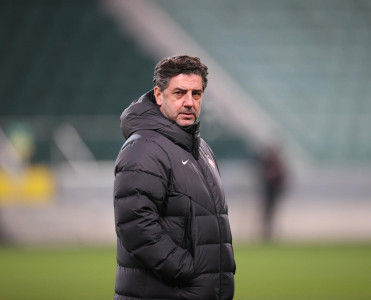 Spartak klubu baş məşqçisi ilə yollarını ayırdı