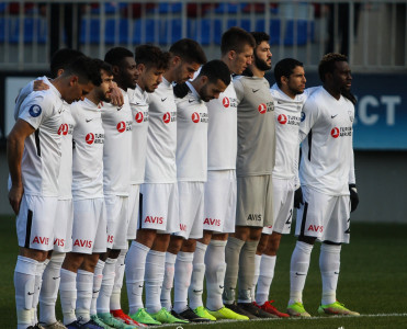 Neftçi 4 legionerindən imtina edir