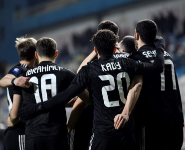 Sabah'dan darmadağın, Qarabağ'dan inamlı qələbə