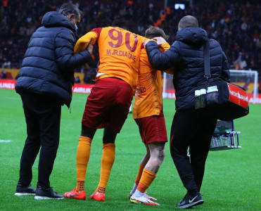 Qalatasaray hücumçusunu 3 aylıq itirdi