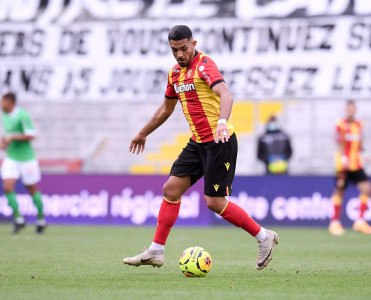 Fransa klubunun futbolçusu zorakılığa görə həbs edildi