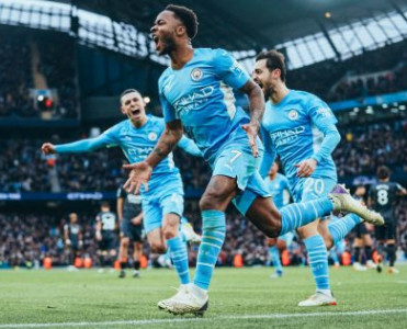 Ronaldo'nun fanatıyam - Sterlinq