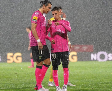 Dadaşovun komandasından əzmkar qələbə