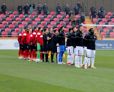 Neftçi'nin məşqçisi və 2 futbolçusu koronavirusa yoluxdu