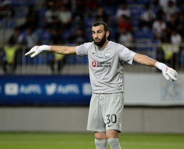 Neftçi'nin qapıçısı əməliyyat olundu