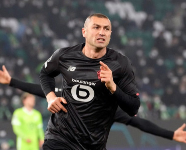 Burak Yılmaz koronavirusa yoluxdu